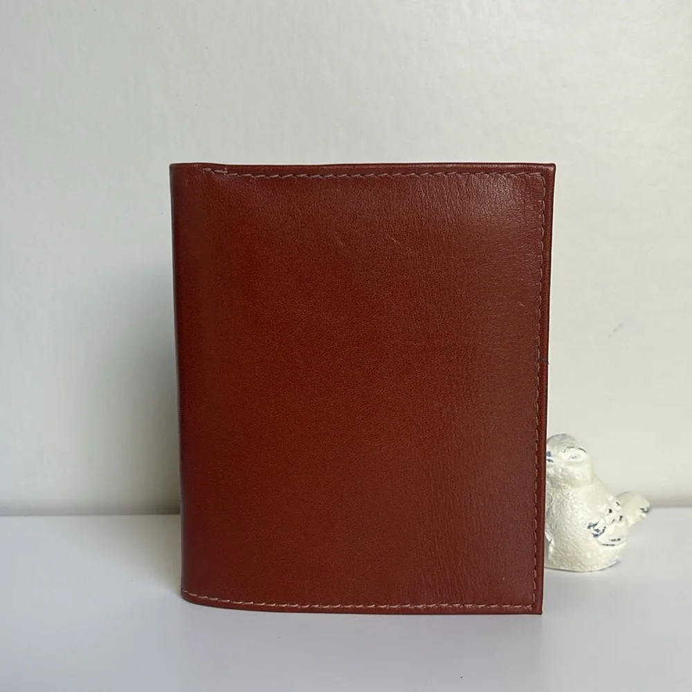 BUXTON Genuine Leather Wallet New In Box